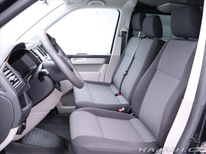 Volkswagen Transporter 2,0 TDI DSG Long 9-Míst D 2017