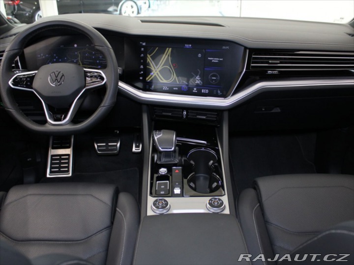 Volkswagen Touareg 3,0 TDi 210kW R-Line 75tk 2023