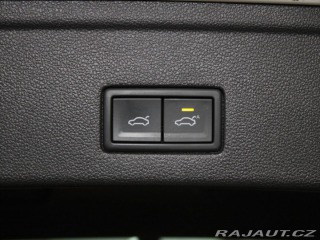 Volkswagen Touareg 3,0 TDi 210kW R-Line 75tk 2023