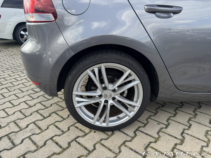 Volkswagen Golf 1,6 TDI 77KW STK ROZVODY 2009