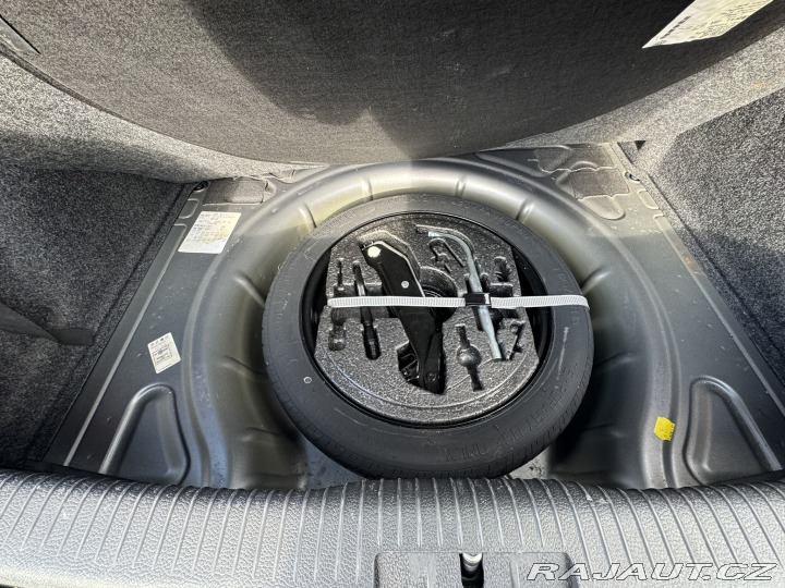 Volkswagen Golf 1,6 TDI 77KW STK ROZVODY 2009