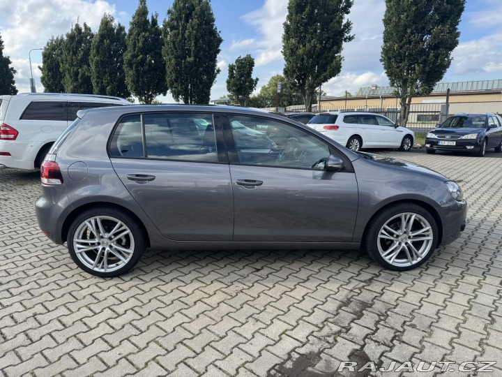Volkswagen Golf 1,6 TDI 77KW STK ROZVODY 2009
