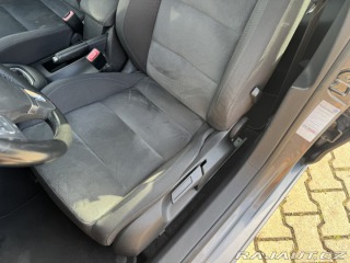 Volkswagen Golf 1,6 TDI 77KW STK ROZVODY 2009