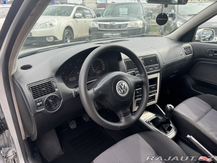 Volkswagen Golf 1,9 TDI 96 KW STK BRZDY 2003
