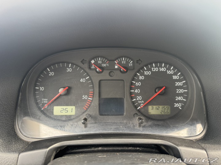 Volkswagen Golf 1,9 TDI 96 KW STK BRZDY 2003