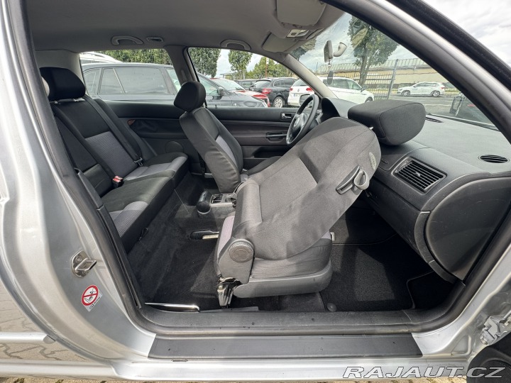 Volkswagen Golf 1,9 TDI 96 KW STK BRZDY 2003