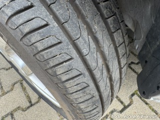 Volkswagen Golf 1,9 TDI 96 KW STK BRZDY 2003