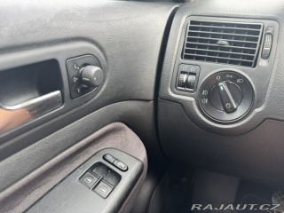 Volkswagen Golf 1,9 TDI 96 KW STK BRZDY 2003