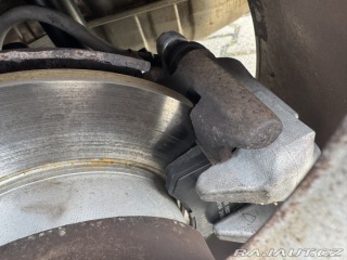 Volkswagen Golf 1,9 TDI 96 KW STK BRZDY 2003