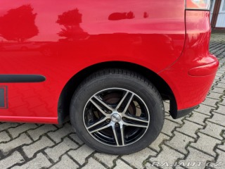 Seat Ibiza 1,4i 55 KW KOLA STK 2003