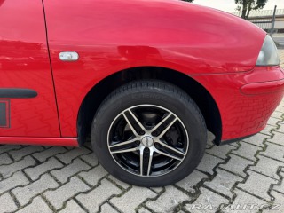 Seat Ibiza 1,4i 55 KW KOLA STK 2003