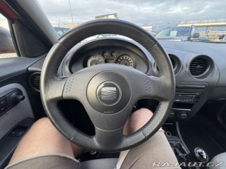 Seat Ibiza 1,4i 55 KW KOLA STK 2003