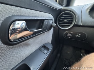 Seat Ibiza 1,4i 55 KW KOLA STK 2003