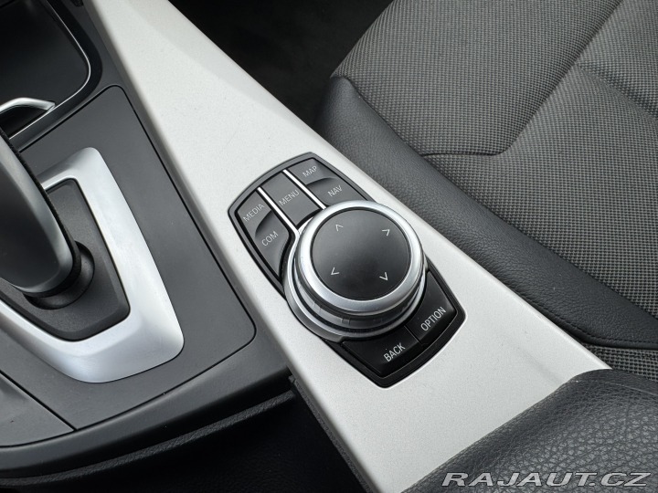 BMW 3 318i F31 1,5i 100 KW STK 2019