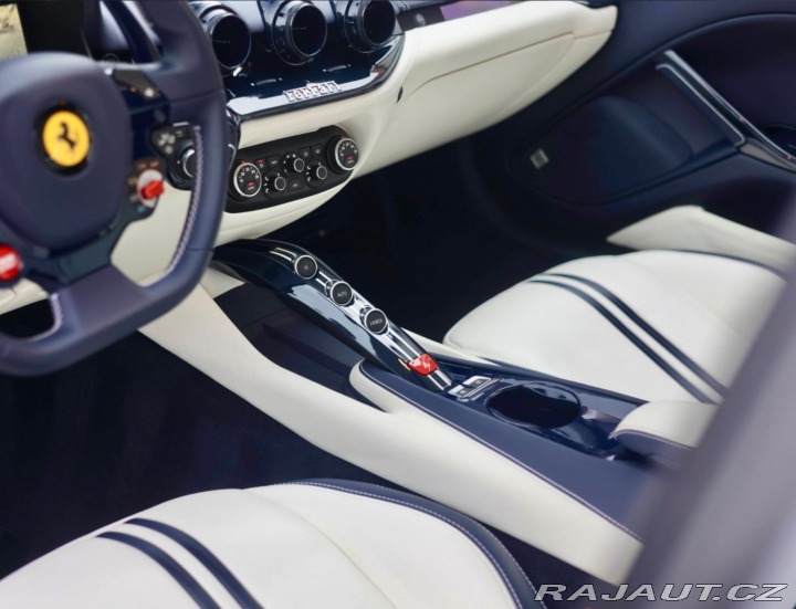 Ferrari Ostatní modely F12 berlinetta 6.3 V12 | Extracampionar 2015