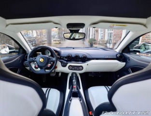 Ferrari Ostatní modely F12 berlinetta  6.3 V12 | Extracampionar 2015
