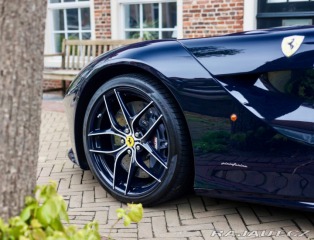 Ferrari Ostatní modely F12 berlinetta  6.3 V12 | Extracampionar 2015