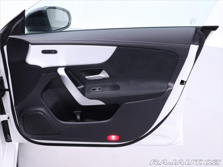 Mercedes-Benz CLA 1,3 i 118 kW 250 E-Hybrid 2022