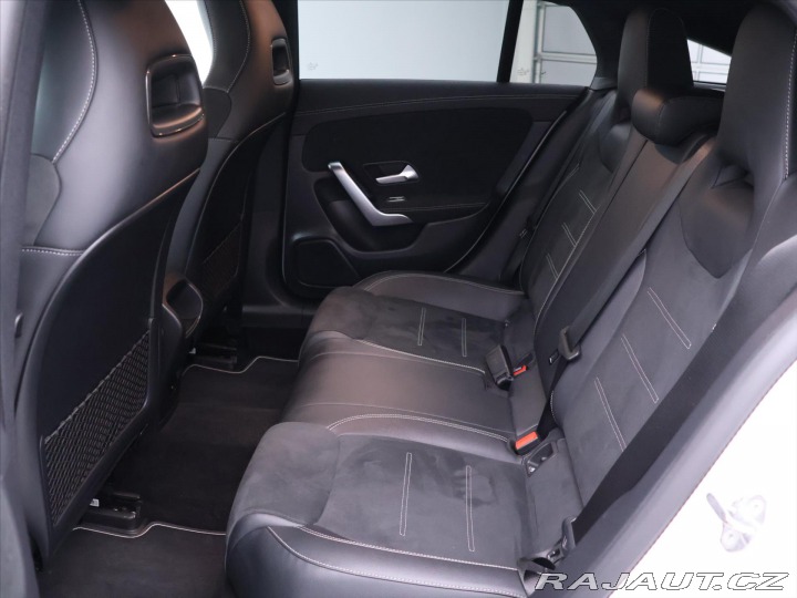 Mercedes-Benz CLA 1,3 i 118 kW 250 E-Hybrid 2022