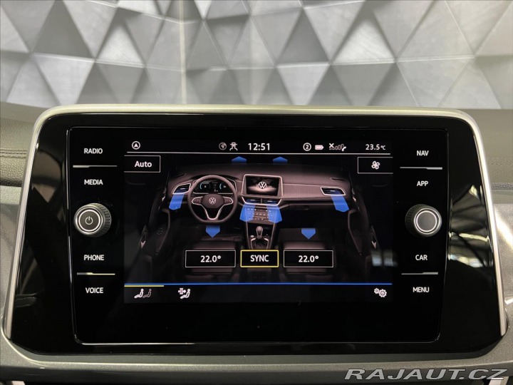 Volkswagen T-Roc 1,5 TSI 110KW DSG STYLE, 2022