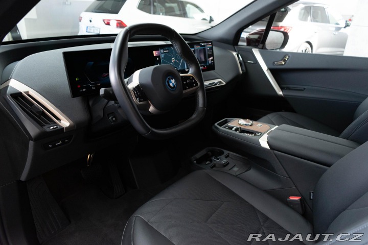 BMW iX xDrive40 ZÁRUKA 4roky*TAŽ 2023