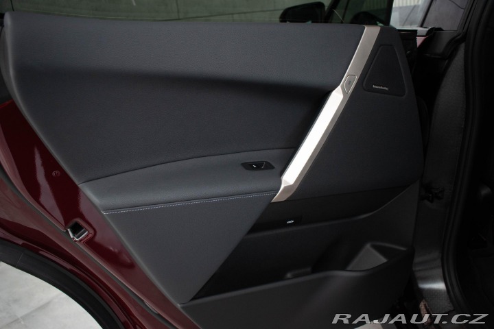 BMW iX xD40 REZERVACE 2023