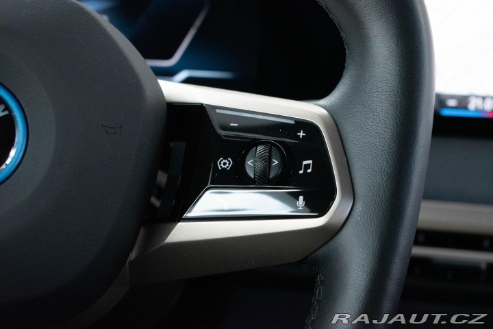 BMW iX xD40 ZÁRUKA 4roky*TAŽNÉ*P 2023