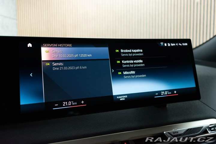 BMW iX xD40 REZERVACE 2023