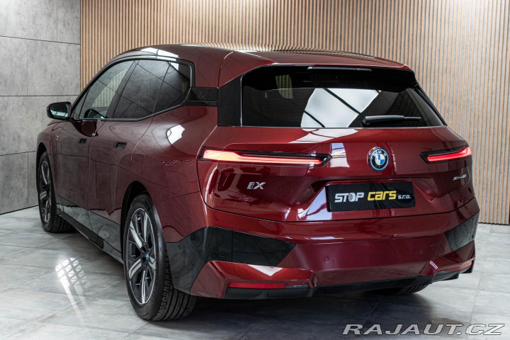 BMW iX xD40 ZÁRUKA 4roky*TAŽNÉ*P 2023