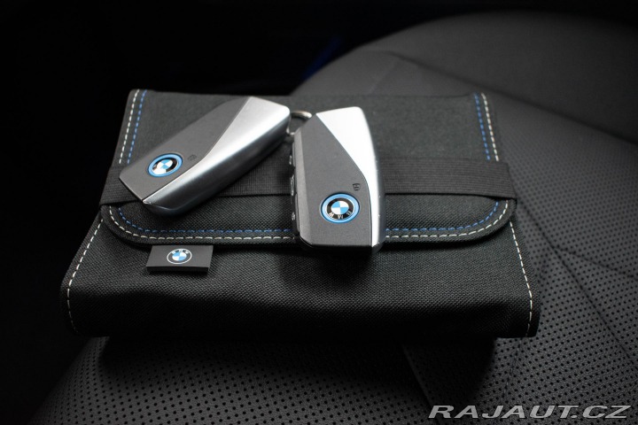 BMW iX xD40 ZÁRUKA 4roky*TAŽNÉ*P 2023