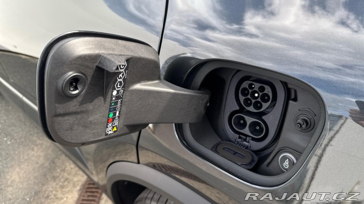 Porsche Macan 4S 2025