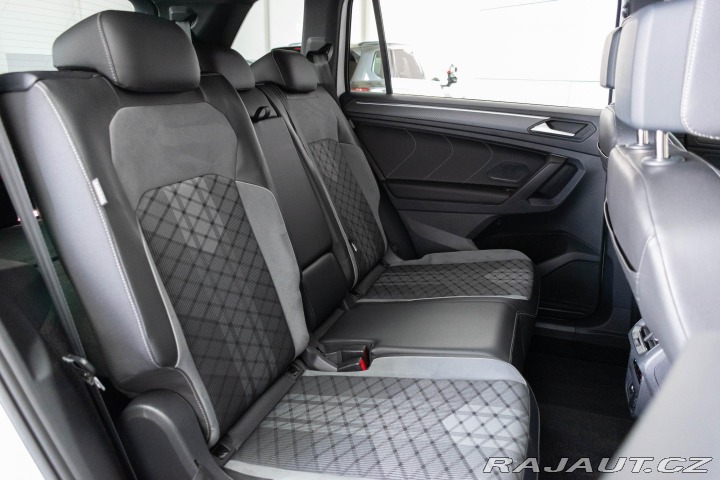 Volkswagen Tiguan Allspace 4x4 147kW R-LINE*TAŽNÉ*7. 2022
