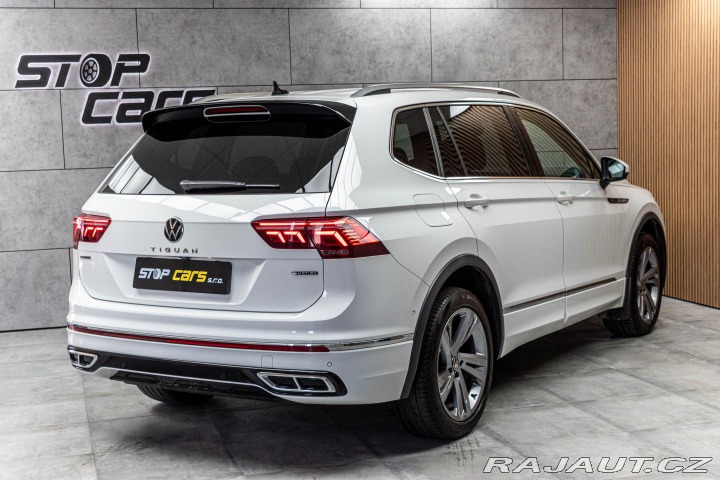 Volkswagen Tiguan Allspace 4x4 147kW R-LINE*TAŽNÉ*7. 2022