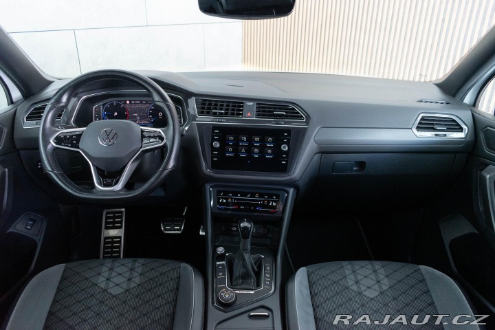 Volkswagen Tiguan Allspace 4x4 147kW R-LINE*TAŽNÉ*7. 2022