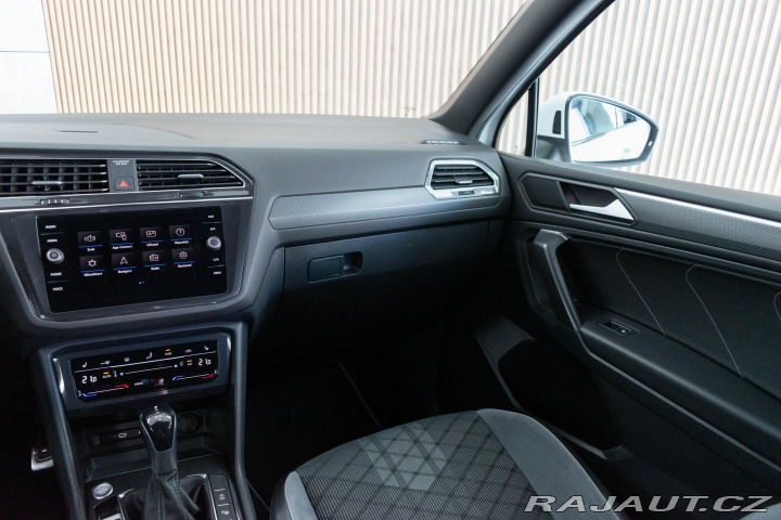 Volkswagen Tiguan Allspace 4x4 147kW R-LINE*TAŽNÉ*7. 2022