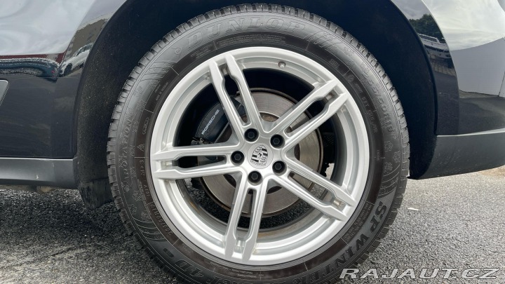 Porsche Macan 2022