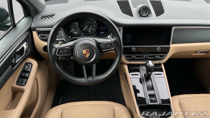 Porsche Macan 2022