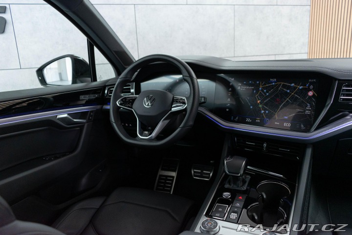 Volkswagen Touareg 3.0 TDI R-LINE*TAŽNÉ*DPH* 2023