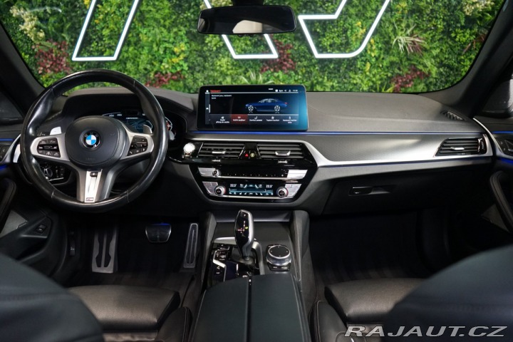 BMW 5 M550i*xDRIVE*TAŽ*360*H/K* 2022