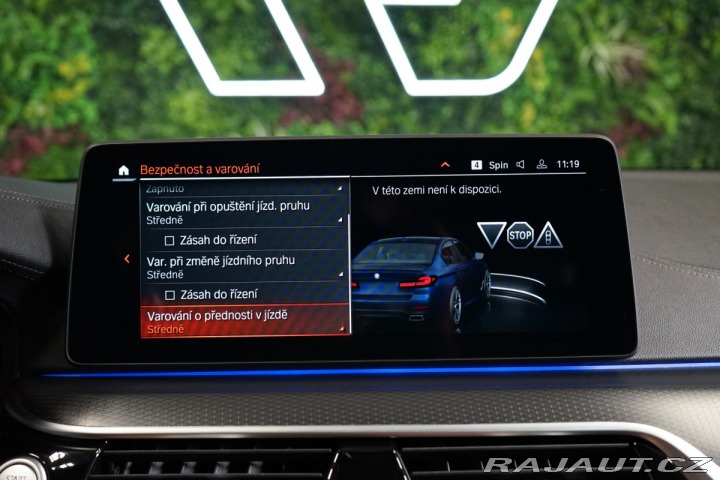 BMW 5 M550i*xDRIVE*TAŽ*360*H/K* 2022
