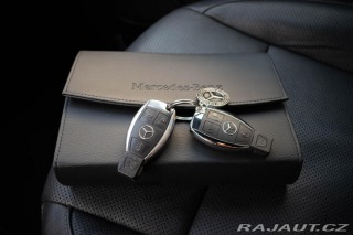 Mercedes-Benz V 300d 4x4*AIRMATIC*AMG*TAŽ 2021