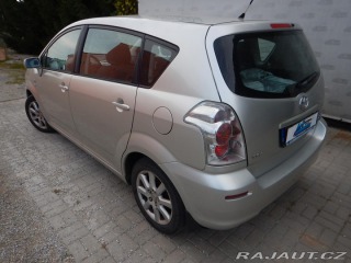 Toyota Corolla Verso 1.6 VVTi, KLIMA 2005