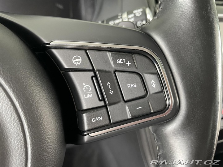 Jaguar F-Pace 30d AWD*221kW*Panorama*Ta 2017