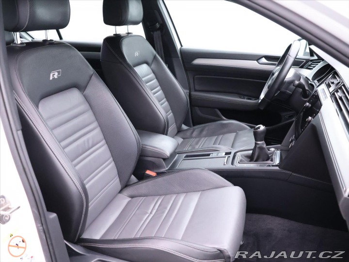 Volkswagen Passat 2,0 TDI 140kW CZ R-Line 2017