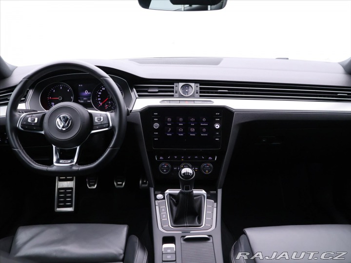 Volkswagen Passat 2,0 TDI 140kW CZ R-Line 2017
