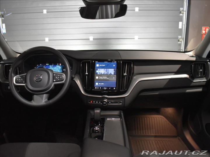 Volvo XC60 2,0 B4 AWD Core Bezklíč 2022