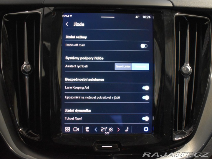 Volvo XC60 2,0 B4 AWD Core Bezklíč 2022