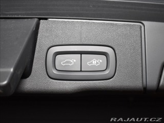 Volvo XC60 2,0 B4 AWD Core Bezklíč 2022