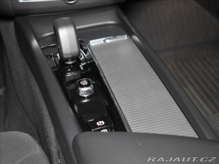 Volvo XC60 2,0 B4 AWD Core Bezklíč 2022