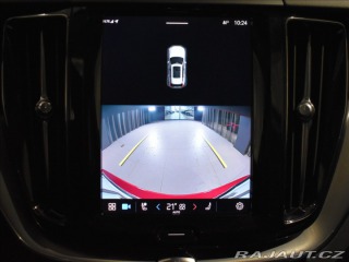 Volvo XC60 2,0 B4 AWD Core Bezklíč 2022